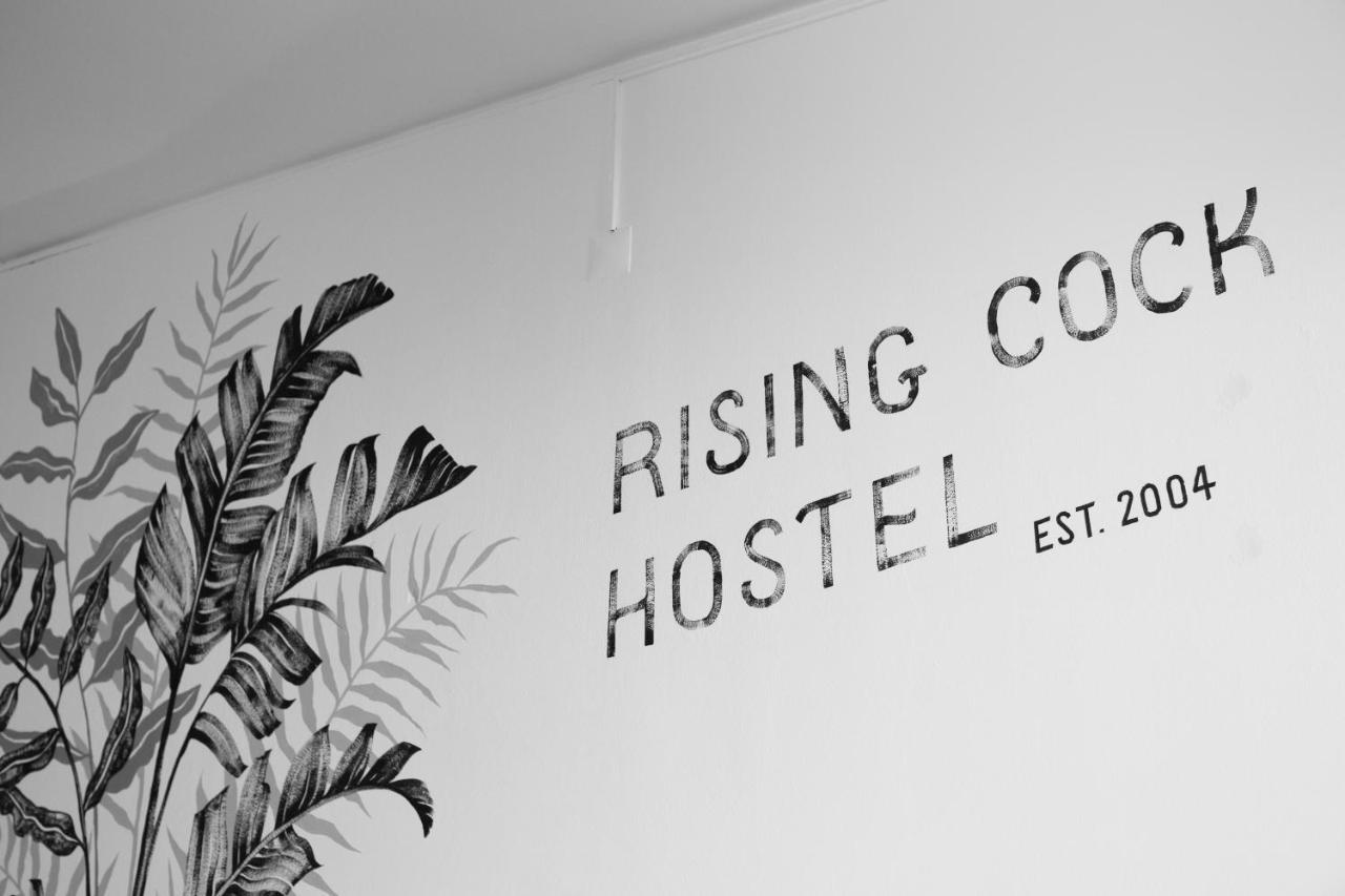 Rising Cock Party Hostel Lagos Luaran gambar
